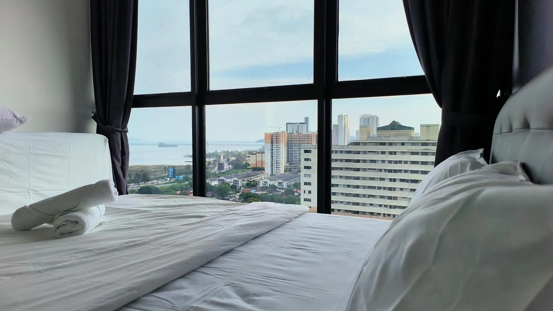 Apartment New Urban Suite Majestics 3Br Homestay At Georgetown By Urban Staycation Heng Jelutong