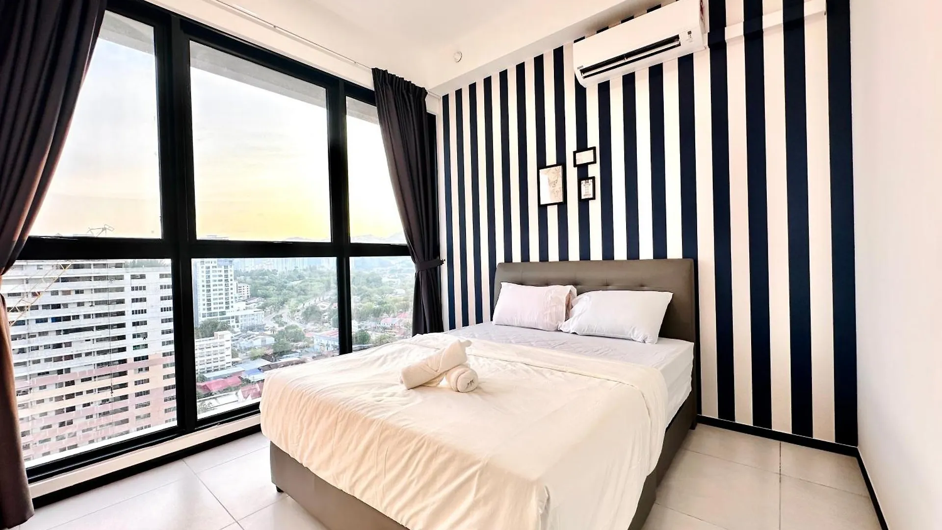 Apartment New Urban Suite Majestics 3Br Homestay At Georgetown By Urban Staycation Heng Jelutong